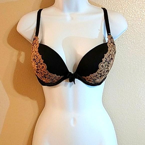 Victoria's Secret Other - Victoria's Secret Push Up Bra